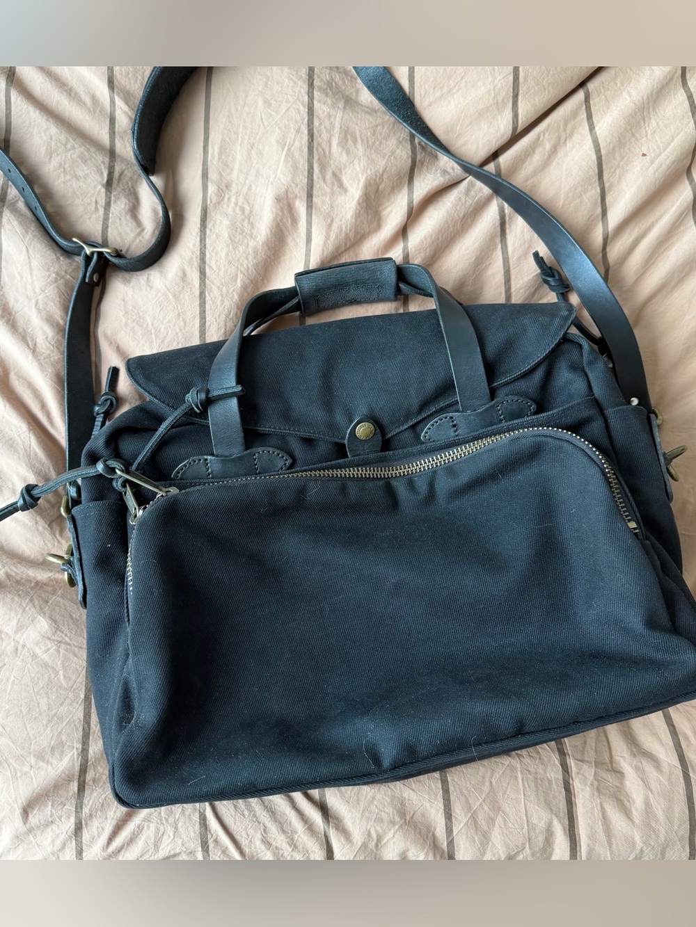 Filson Canvas Briefcase / Computer Bag